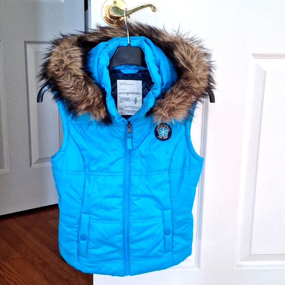 Aeropostale kids winter vest. Light blue, size small.